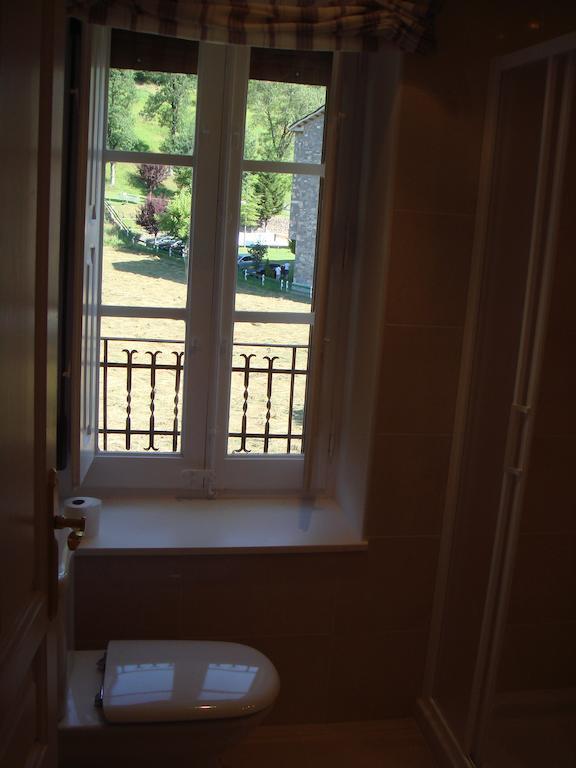 Apartamentos Valles Broto Rum bild
